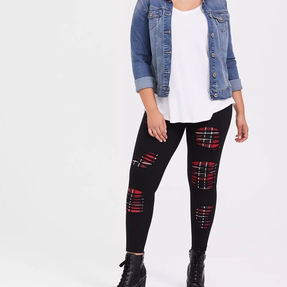 Torrid Full Length Signature Waist Slashed Red Plaid Detail Black Leggings 5 - Picture 1 of 9
